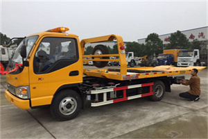 宜川哪里有拖车服务