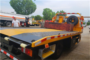 宜川附近拖车电话号码服务